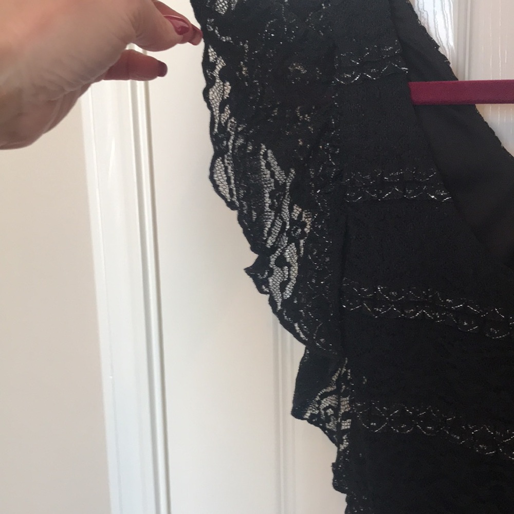 Guess Lace Ruffle Dress - Picture 5 of 9